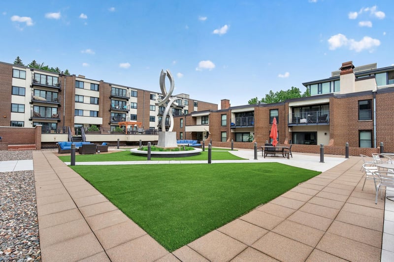 50 Groveland Ter #C208, Minneapolis, MN 55403