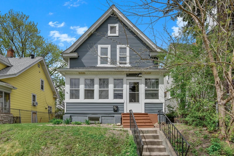 345 Cook Ave E, Saint Paul, MN 55130