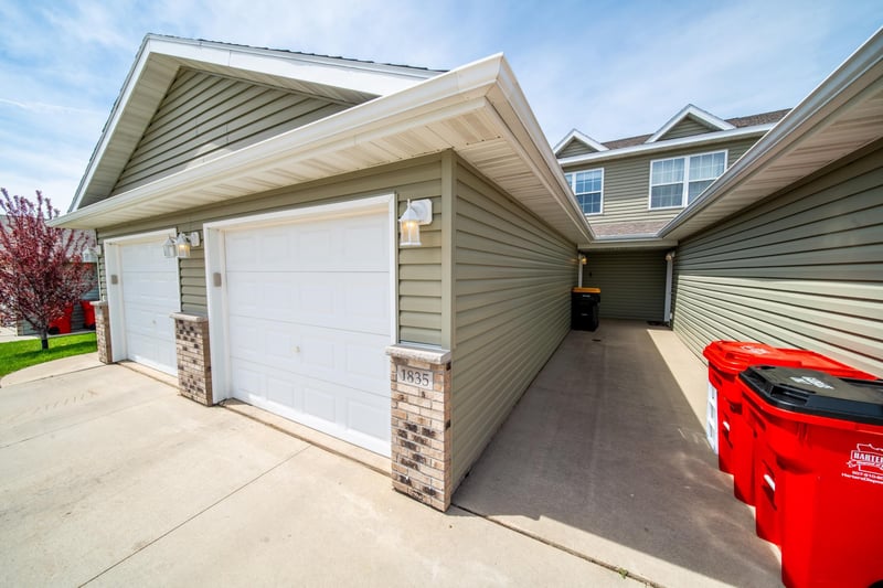 1835 Daniel Ln NE, Stewartville, MN 55976
