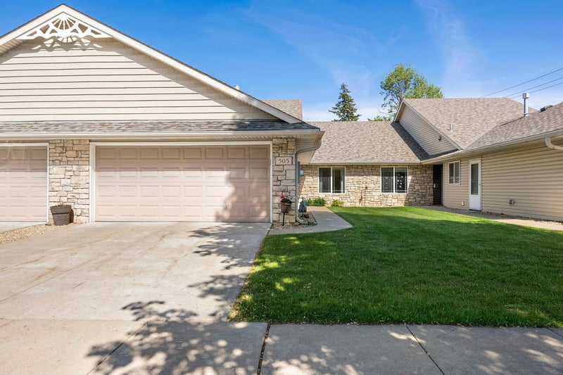 505 4th St, Farmington, MN 55024