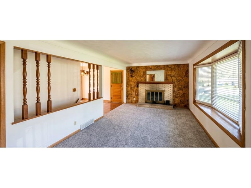 4585 Otter Lake Rd, White Bear Lake, MN 55110
