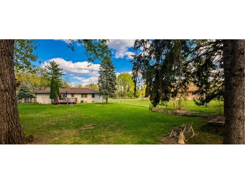 4585 Otter Lake Rd, White Bear Lake, MN 55110