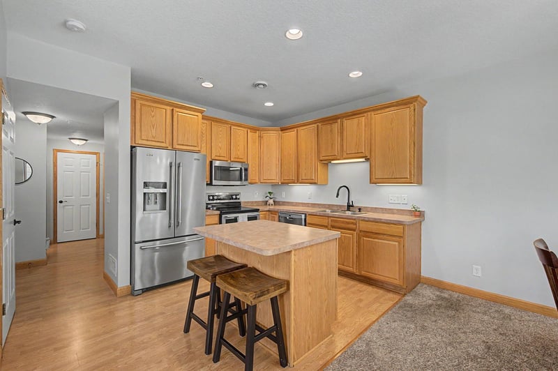 9202 Spirit Hills Rd, Monticello, MN 55362