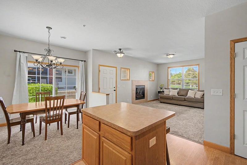 9202 Spirit Hills Rd, Monticello, MN 55362
