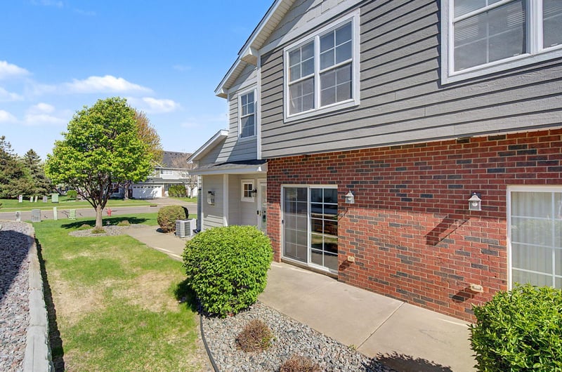 9202 Spirit Hills Rd, Monticello, MN 55362