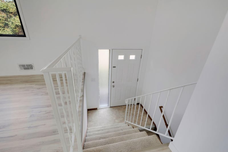 9205 Dartford Rd, Woodbury, MN 55125