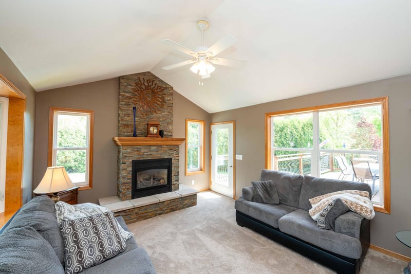 7550 165th St E, Hastings, MN 55033