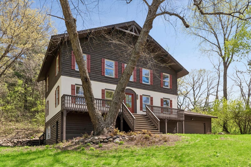 1323 Strawberry Hill Rd S, Afton, MN 55001