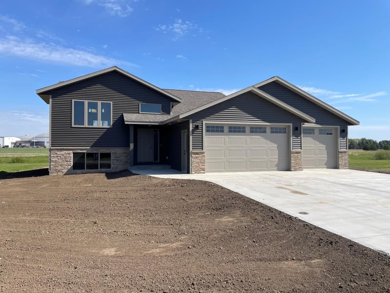 519 Glynn Ave Ne, Grand Meadow, MN 55936