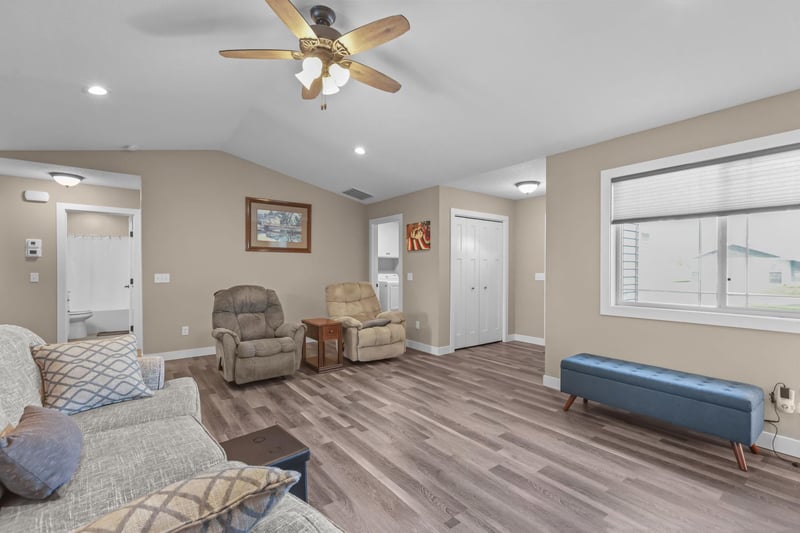 38768 Maple Ct, North Branch, MN 55056