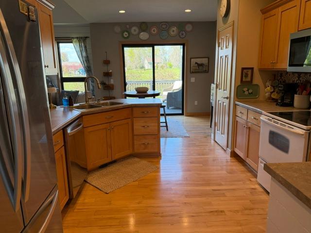 365 Trailstone Dr SW, Cokato, MN 55321