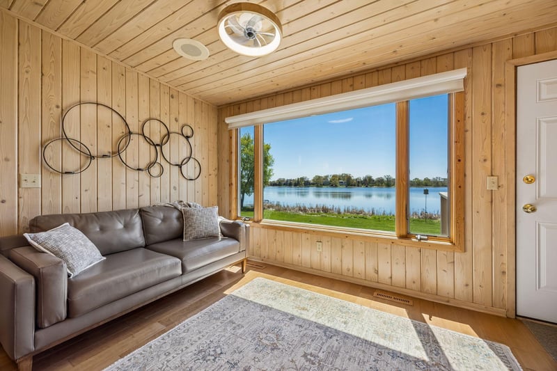 1636 Waterbury, Waconia, MN 55387