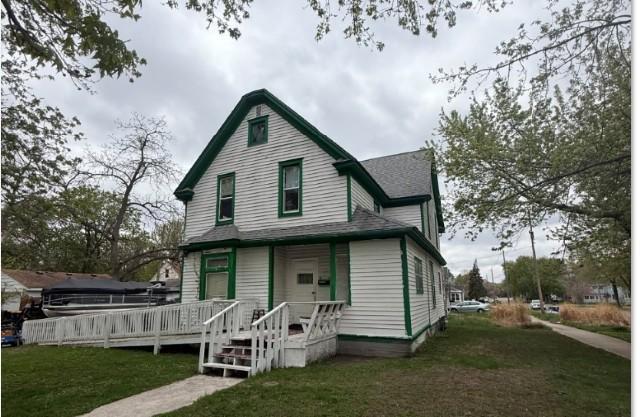 14 6th Ave NW, Faribault, MN 55021