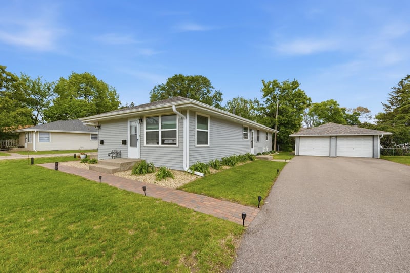 309 Washington Ave S, Edina, MN 55343