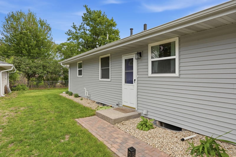 309 Washington Ave S, Edina, MN 55343