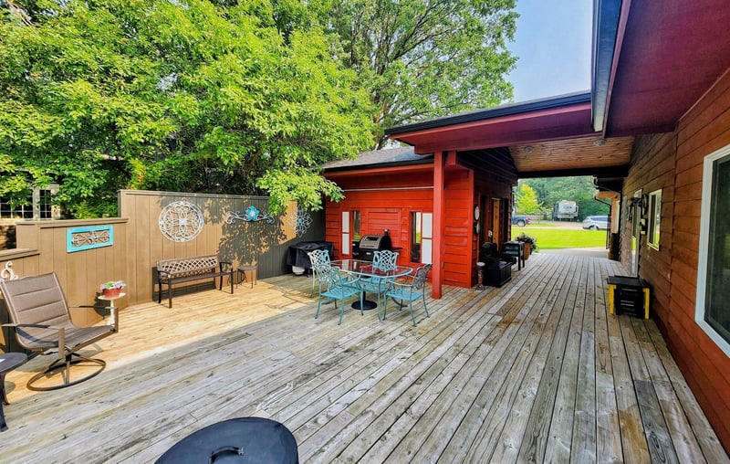 212 Lake Ave NE, Clearbrook, MN 56634