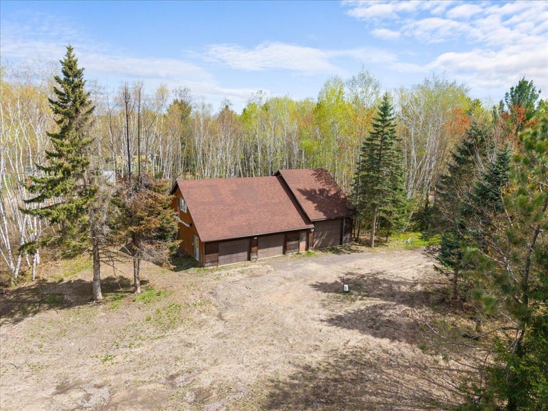 25075 Blackberry Ln, Pine City, MN 55063