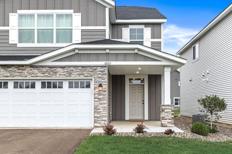 6822 102nd St S, Cottage Grove, MN 55016