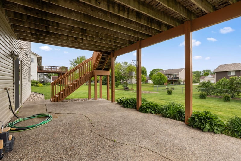 831 Beech Ln S, Annandale, MN 55302