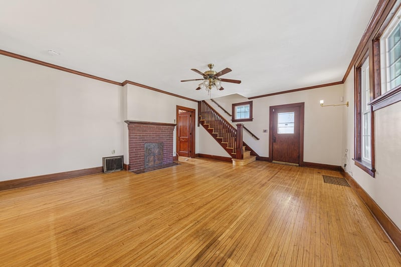 415 Division St W, Faribault, MN 55021