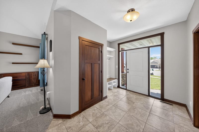 1721 Echo Ridge St SW, Rochester, MN 55902