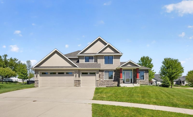 1721 Echo Ridge St SW, Rochester, MN 55902