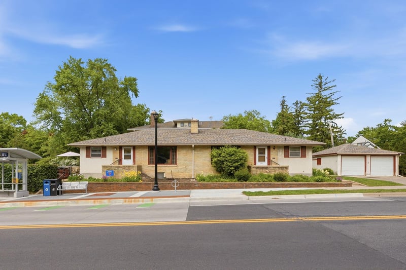 2508 W 39th St, Minneapolis, MN 55410