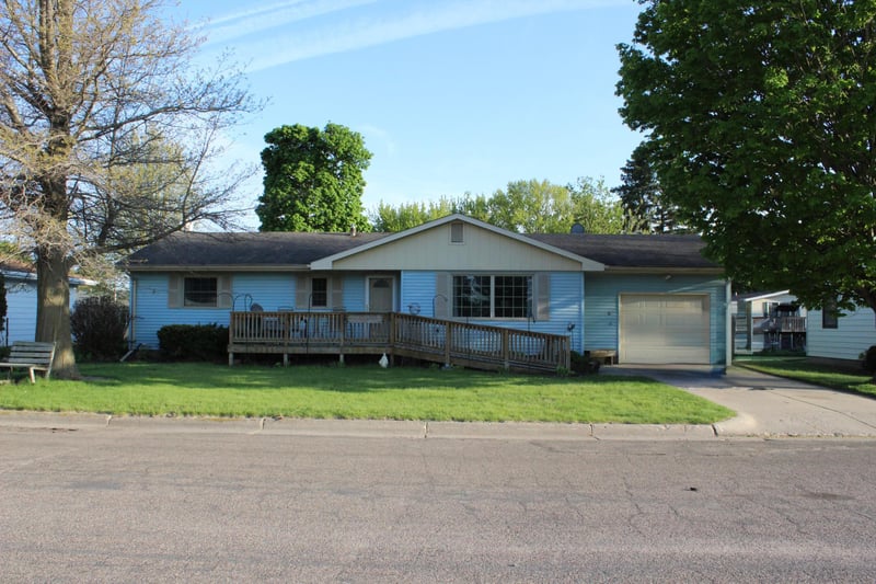 451 1st St SW, Blooming Prairie, MN 55917