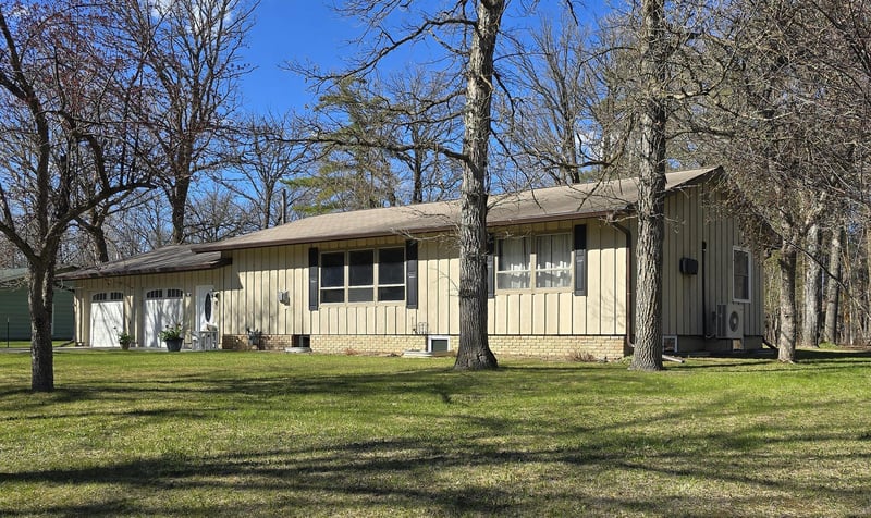 743 Lomond Dr NW, Bagley, MN 56621