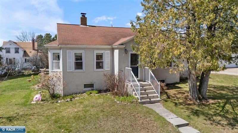 13 Fourth Ave, Soudan, MN 55782