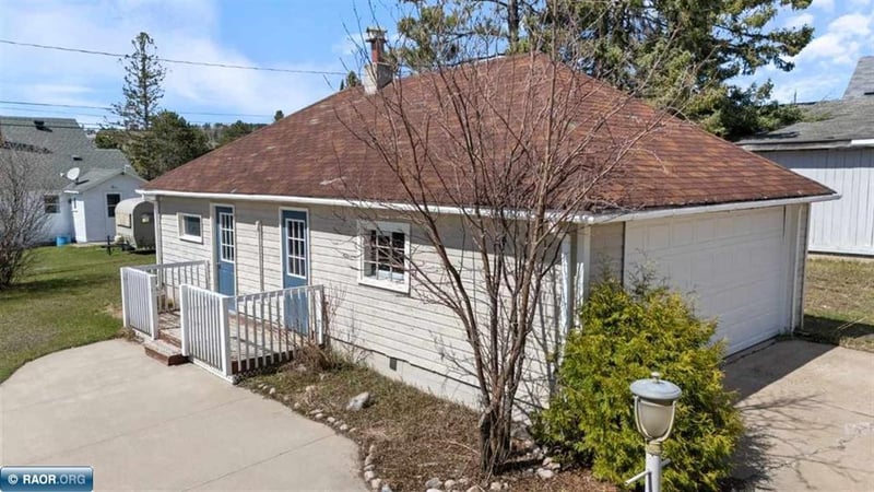 13 Fourth Ave, Soudan, MN 55782