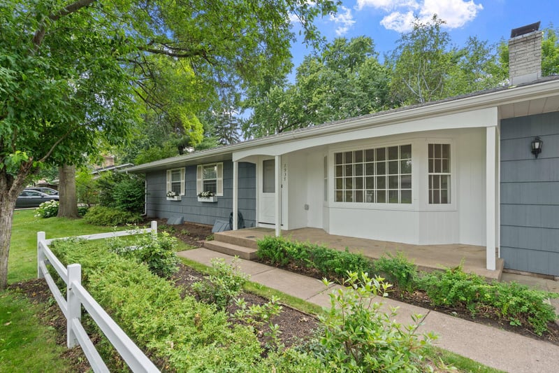 1937 Autumn St, Falcon Heights, MN 55113