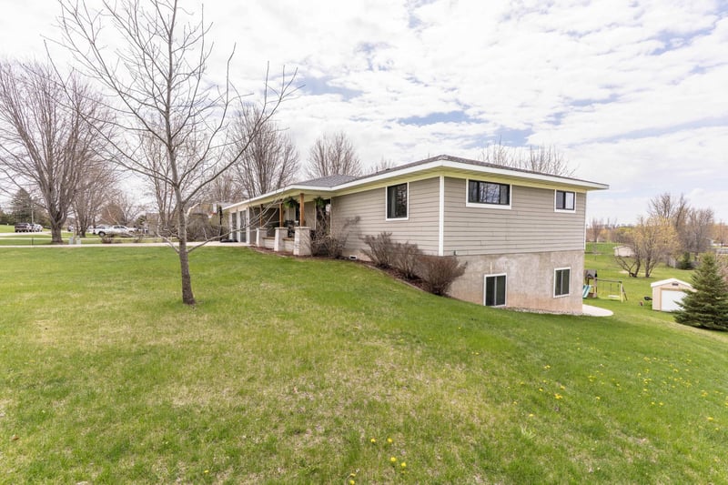 506 E Summit St, Battle Lake, MN 56515
