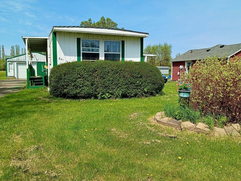 541 Main St N, Greenbush, MN 56726