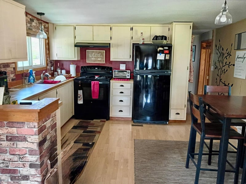 541 Main St N, Greenbush, MN 56726