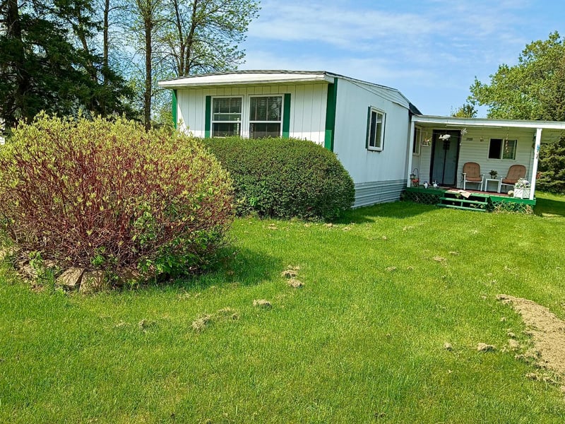 541 Main St N, Greenbush, MN 56726