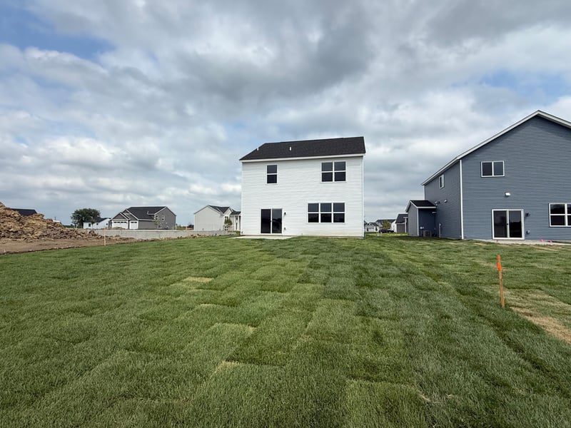 1417 192nd Ave NE, East Bethel, MN 55011