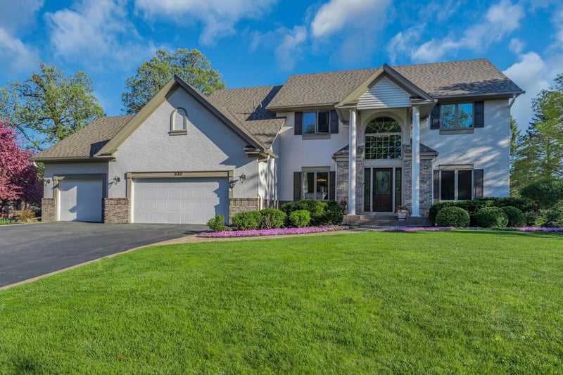 830 Hidden Meadow Trl, Eagan, MN 55123