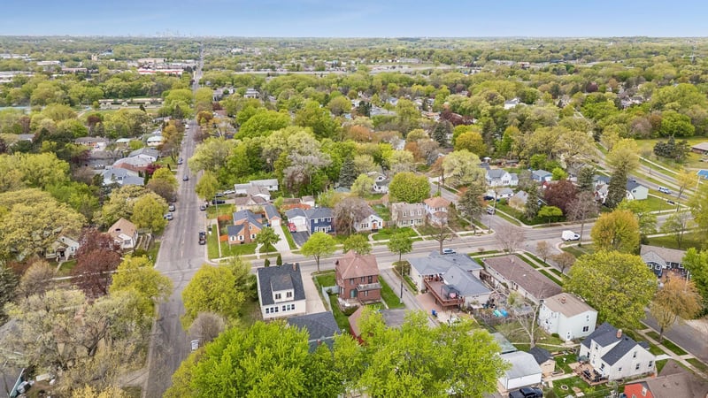 1457 Edgerton St, Saint Paul, MN 55130