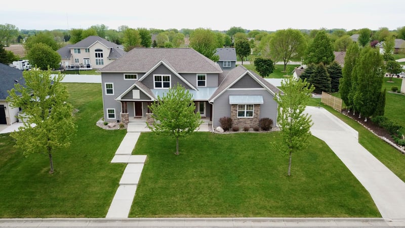 1805 2nd St NE, Willmar, MN 56201