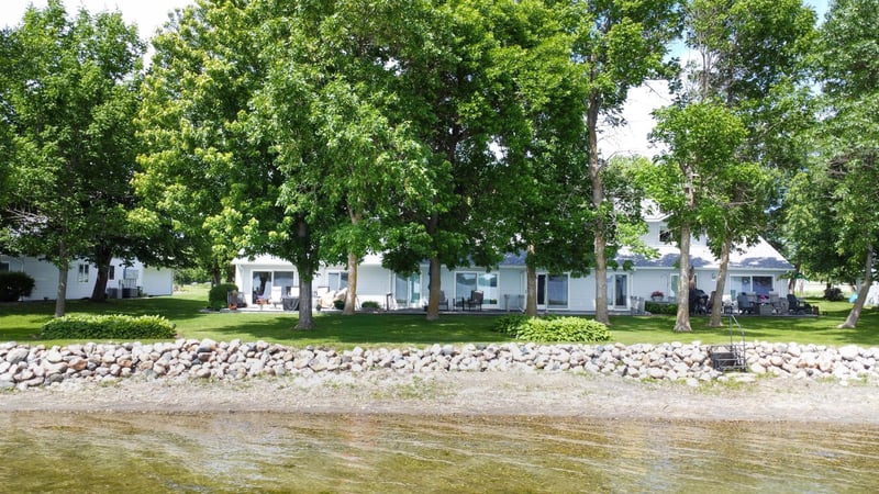 22710 Dunvilla Dr #6, Pelican Rapids, MN 56572