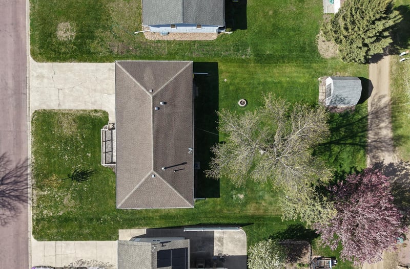 556 Elm Ave, Westbrook, MN 56183