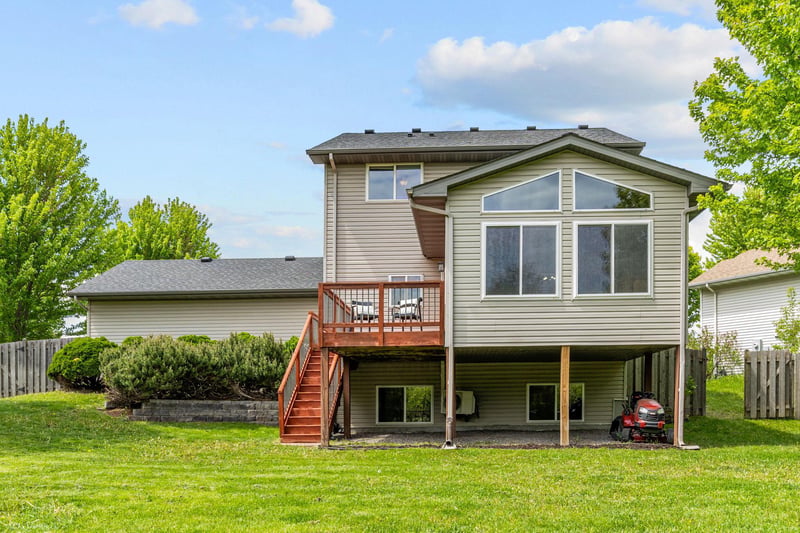 116 Hill St, Montrose, MN 55363