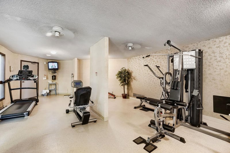 2495 Canabury Dr #334, Little Canada, MN 55117
