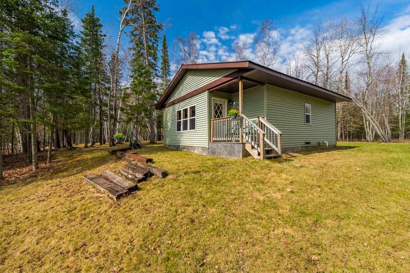 4214 Mcsweeney Rd, Mountain Iron, MN 55768