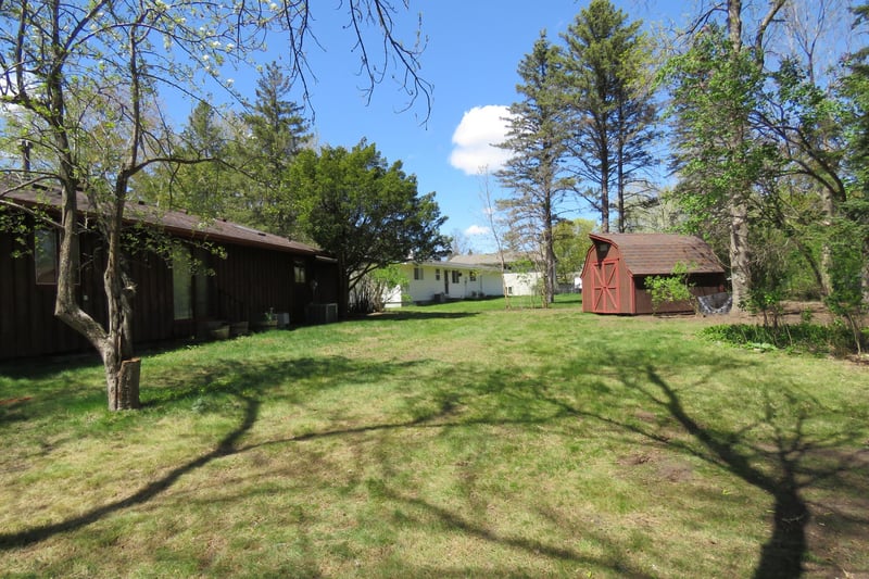 936 York Ave NW, Elk River, MN 55330