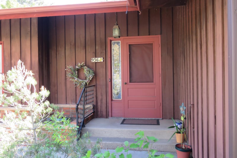936 York Ave NW, Elk River, MN 55330
