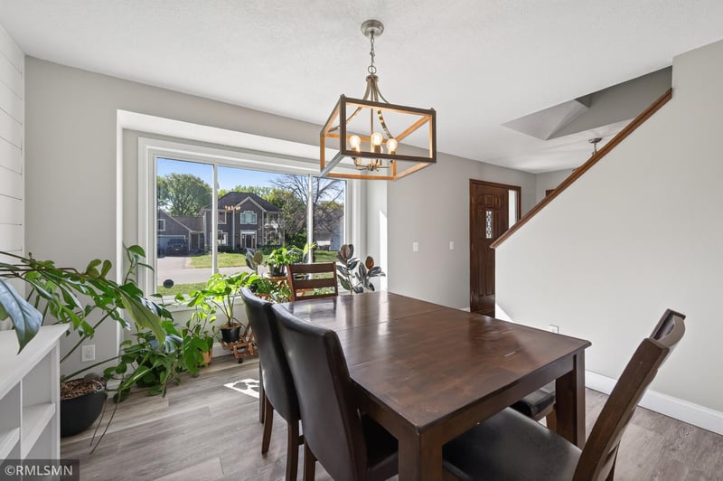 20374 Kensington Way, Lakeville, MN 55044