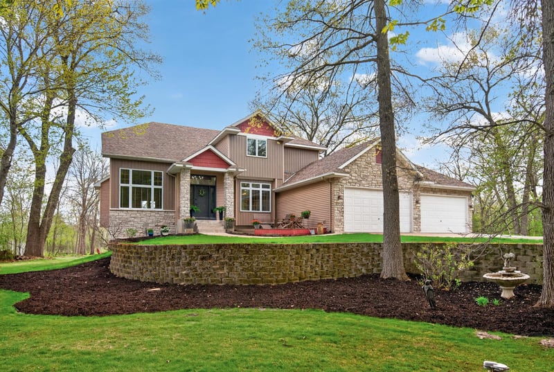 13746 Shenandoah St NE, Ham Lake, MN 55304