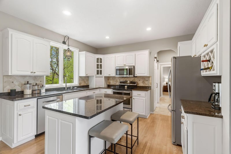 14904 River Oak Ct, Savage, MN 55378